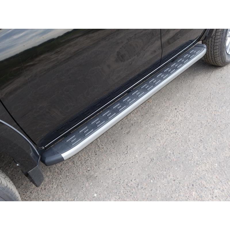 Пороги алюминиевые с пластиковой накладкой 1820 мм MITSUBISHI L200 2015-2019