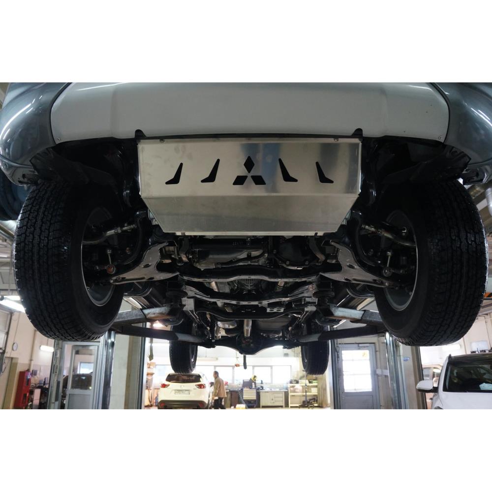 Защита радиатора алюминиевая MITSUBISHI L-200, V-все, КПП-все (2018-)