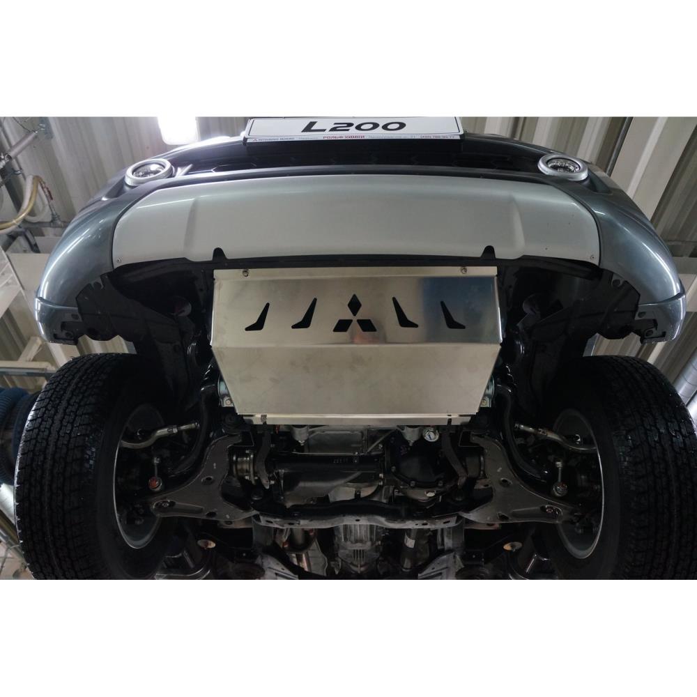 Защита радиатора алюминиевая MITSUBISHI L-200, V-все, КПП-все (2018-)